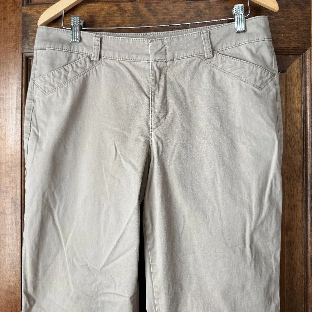 Dockers pants khaki